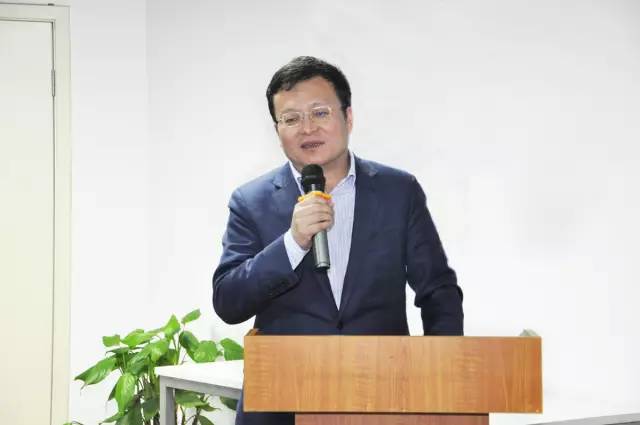 景域集团董事长_正域集团崔夏宇照片